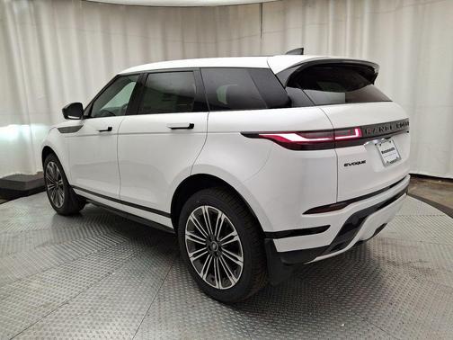 2026 Land Rover Range Rover Evoque Dynamic SE