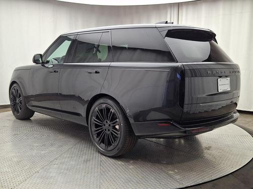 Carpathian Grey 2026 Land Rover Range Rover P400 SE