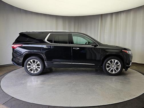 Black Metallic 2018 Chevrolet Traverse Premier