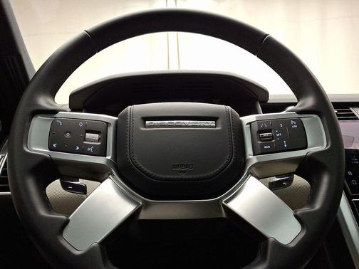 2022 Land Rover Discovery P360 HSE R-Dynamic