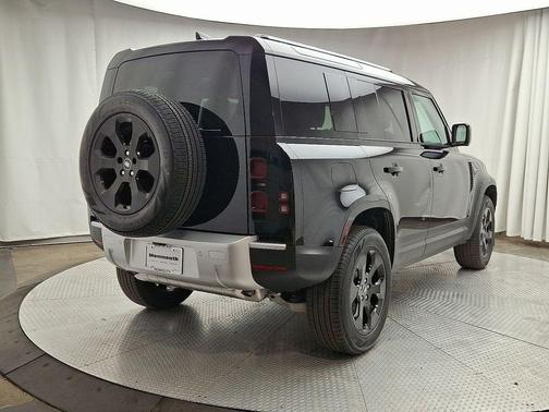 2025 Land Rover Defender P400 S