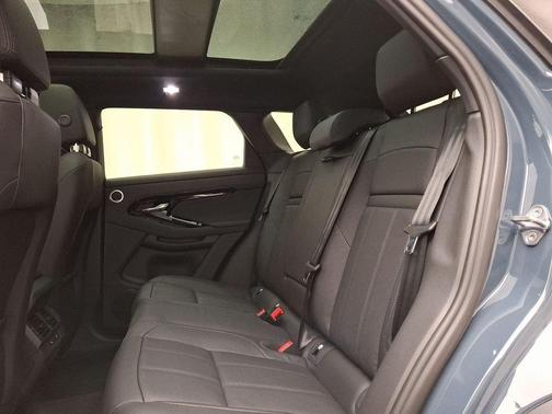 2026 Land Rover Range Rover Evoque Dynamic SE