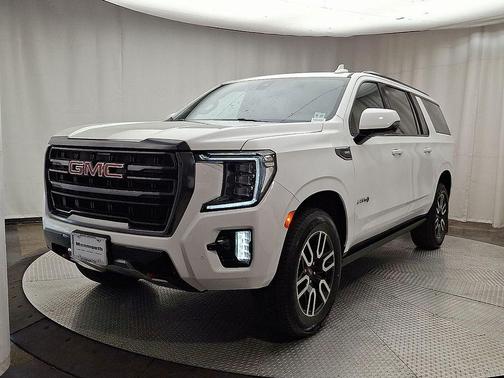 2022 GMC Yukon XL AT4