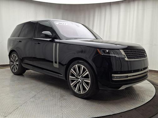 Santorini Black 2023 Land Rover Range Rover P400 SE
