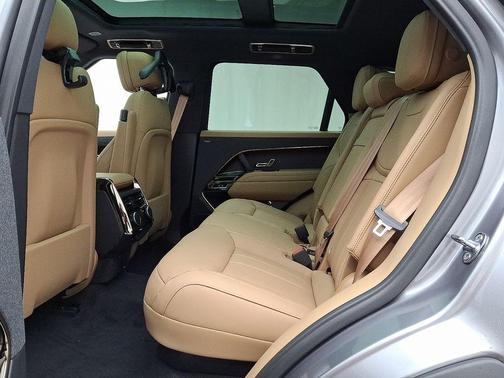 2025 Land Rover Range Rover Sport P360 SE