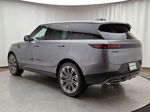 2025 Land Rover Range Rover Sport P360 SE