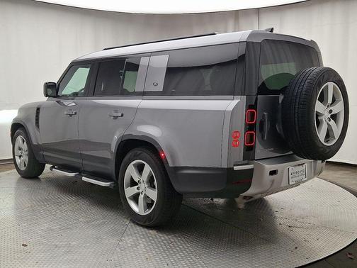 2024 Land Rover Defender P300 S