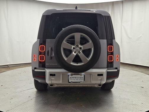 2024 Land Rover Defender P300 S