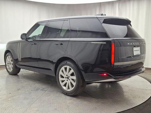 2026 Land Rover Range Rover SE