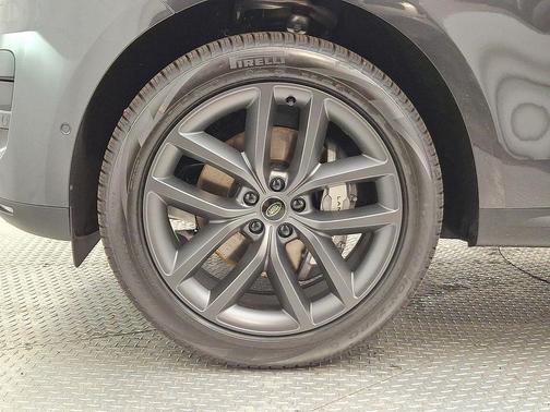 2025 Land Rover Range Rover Sport P360 SE