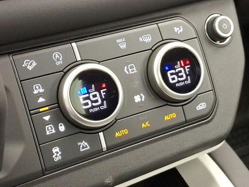 2025 Land Rover Defender P400 X-Dynamic SE
