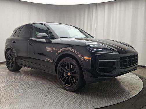 2024 Porsche Cayenne Base