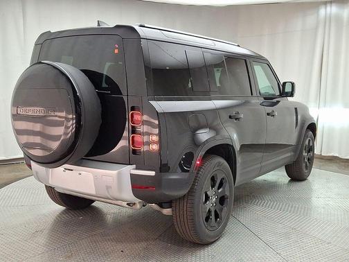 2025 Land Rover Defender P300