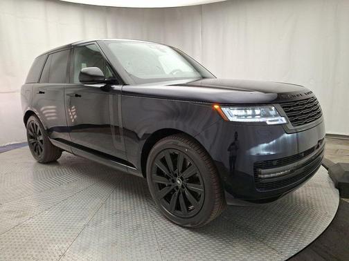 2025 Land Rover Range Rover P550e SE