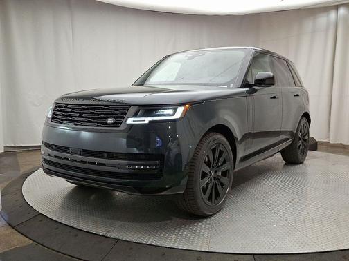 2025 Land Rover Range Rover P550e SE