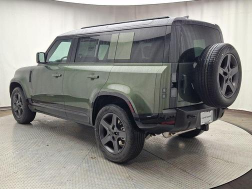 Woolstone Green 2026 Land Rover Defender P400 X-Dynamic SE