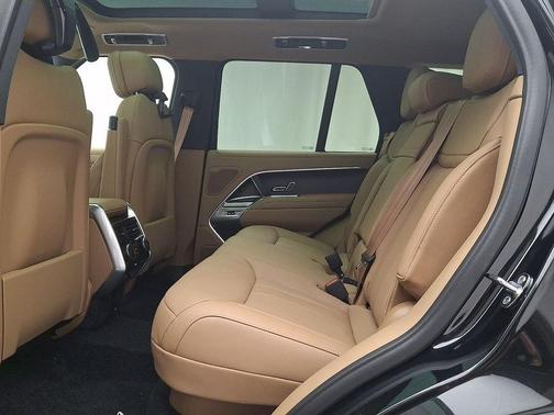 2026 Land Rover Range Rover P400 SE