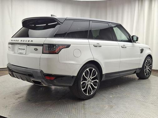 2021 Land Rover Range Rover Sport HSE Silver Edition