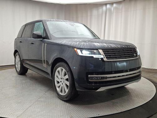 2025 Land Rover Range Rover P400 SE