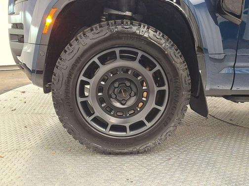 2026 Land Rover Defender