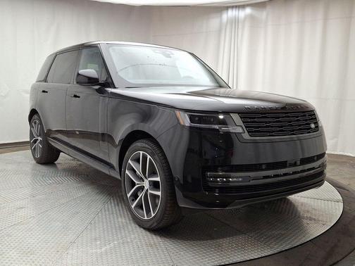 2025 Land Rover Range Rover P530 SE 7 Seat