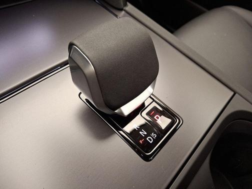 2025 Land Rover Discovery Sport S