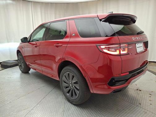 2025 Land Rover Discovery Sport S