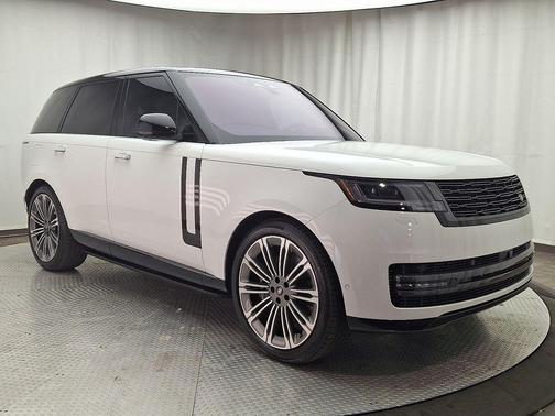 2023 Land Rover Range Rover P530 SE