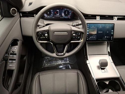 2026 Land Rover Range Rover Evoque Core S
