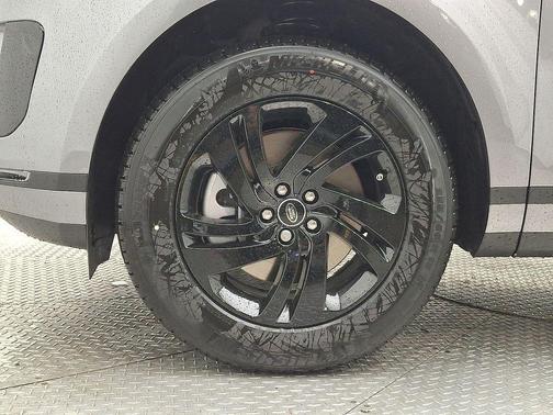 2026 Land Rover Range Rover Evoque Core S