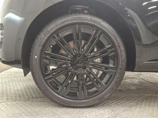 2026 Land Rover Range Rover P400 SE