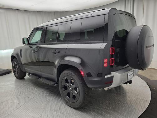 2025 Land Rover Defender P300
