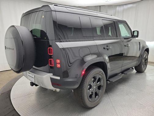 2025 Land Rover Defender P300