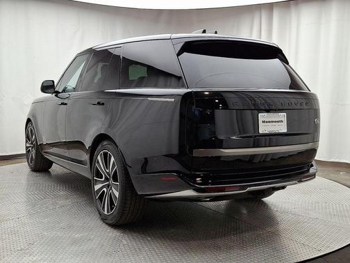 2023 Land Rover Range Rover P530 SE
