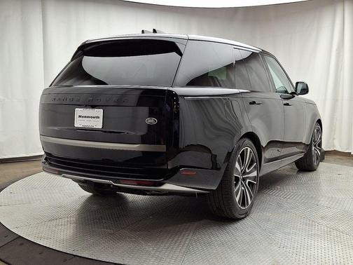 2023 Land Rover Range Rover P530 SE