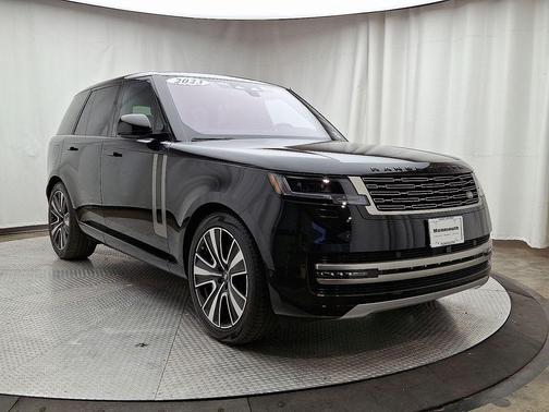2023 Land Rover Range Rover P530 SE