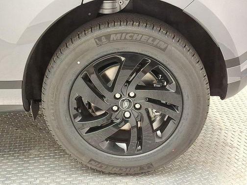 2026 Land Rover Range Rover Evoque S