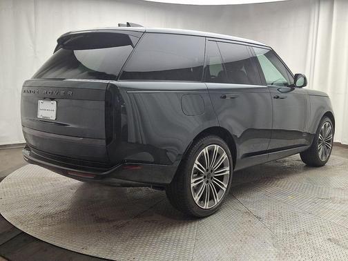 2026 Land Rover Range Rover P400 SE