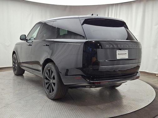 2025 Land Rover Range Rover P530 SE