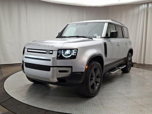 2024 Land Rover Defender P300