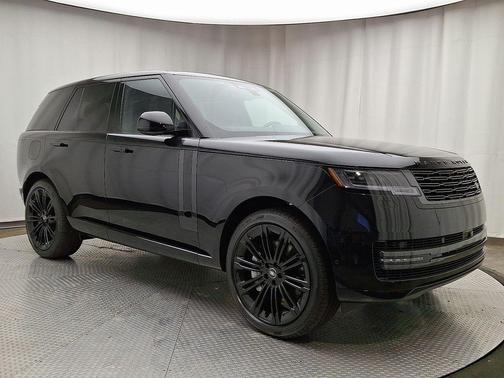 2025 Land Rover Range Rover P530 SE