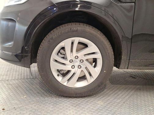 2025 Land Rover Discovery Sport S
