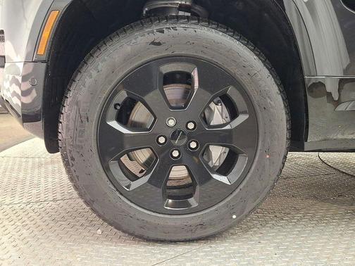 2026 Land Rover Defender P400 X-Dynamic SE