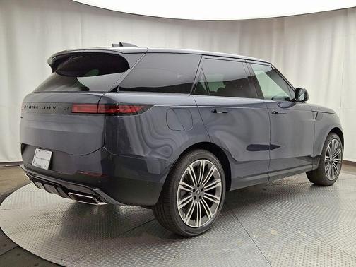 2025 Land Rover Range Rover Sport P360 SE