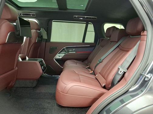 2025 Land Rover Range Rover AUTOBIOGRAPHY