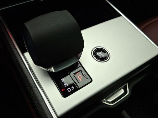2025 Land Rover Range Rover AUTOBIOGRAPHY