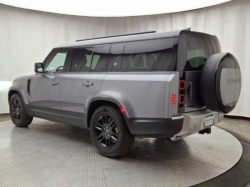 2024 Land Rover Defender P400 S