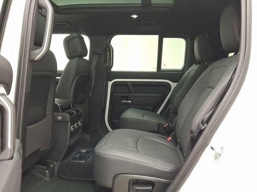 2025 Land Rover Defender P300 S