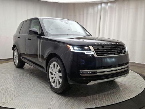 2025 Land Rover Range Rover P400 SE