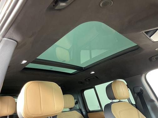 2025 Land Rover Defender P400 X